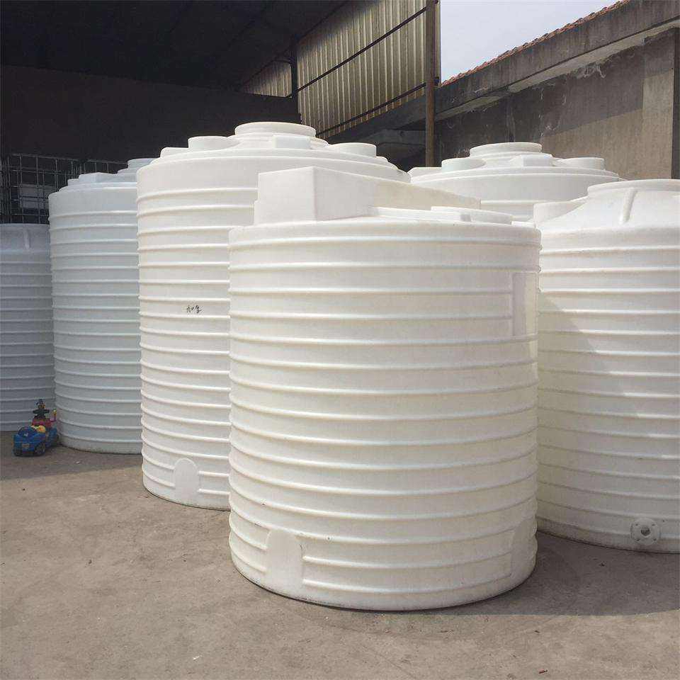 　每當(dāng)我們選擇防腐儲罐時，讓我們必須特別注意的問題：