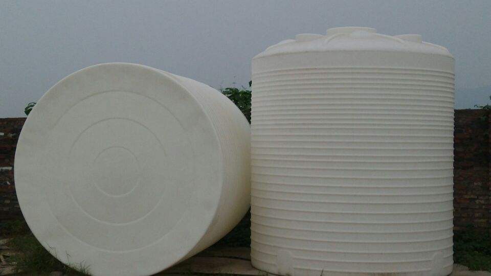 如何區(qū)分糊口中使用的塑料儲罐是否無毒: 如何區(qū)分糊口中使用的塑料儲罐是否無毒: